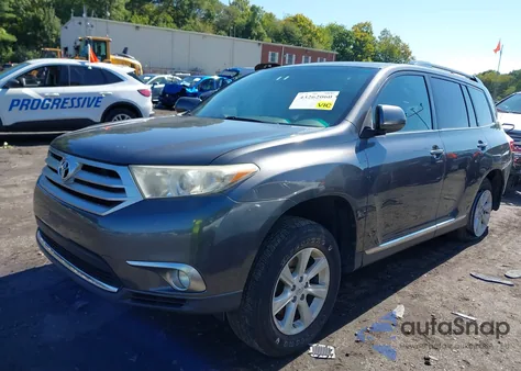 2011 Toyota Highlander Se V6 from USA, damaged, VIN 5TDBK3EH1BS048643